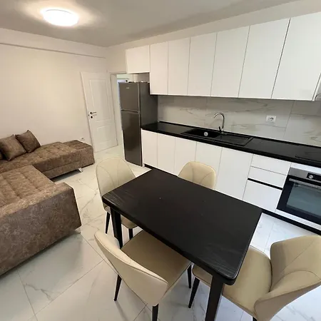 Piazza Place 3 Durres